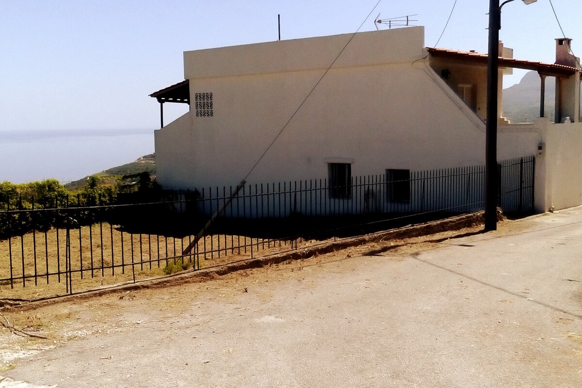 Ellina's Home - Oxylithos, overlooking the sea.