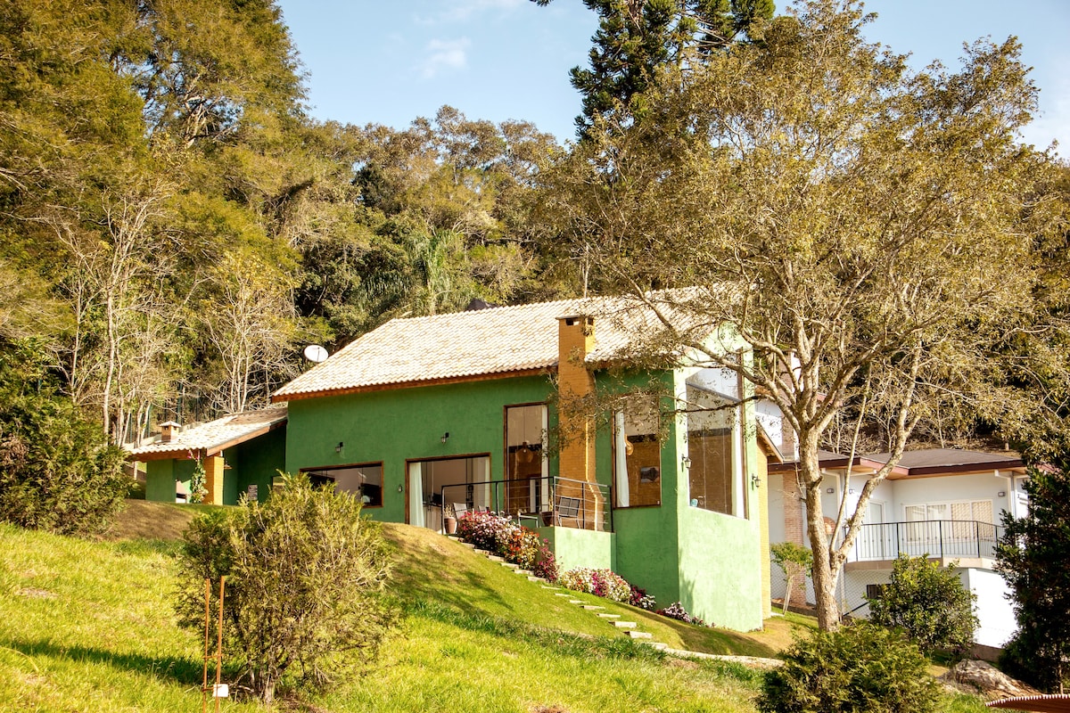 Casa na Serra 156 - Um refúgio na natureza!