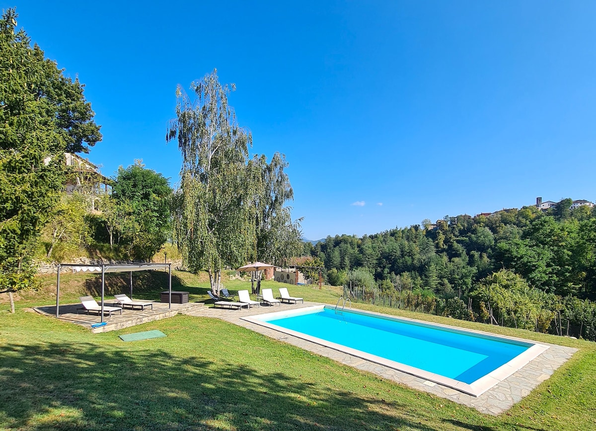Castello - Vineyard Villa with Private Pool