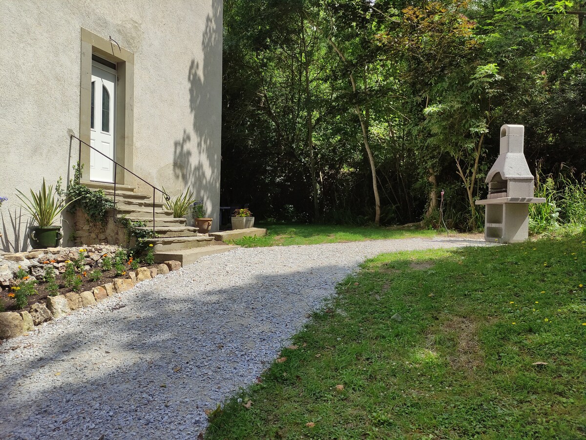 Gîte 4 /6  personnes  La TOUR du GRAND DUC