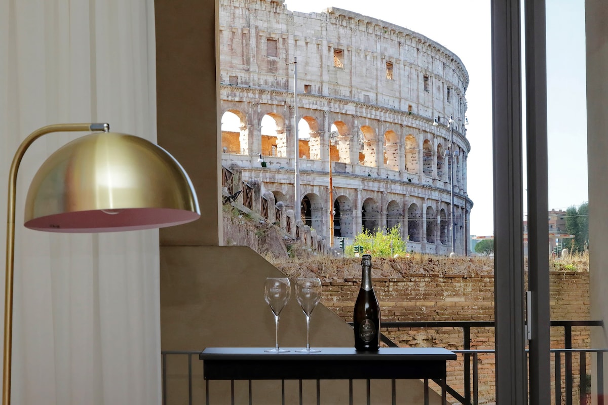 Luxury Domus Colosseum View Apartment 2