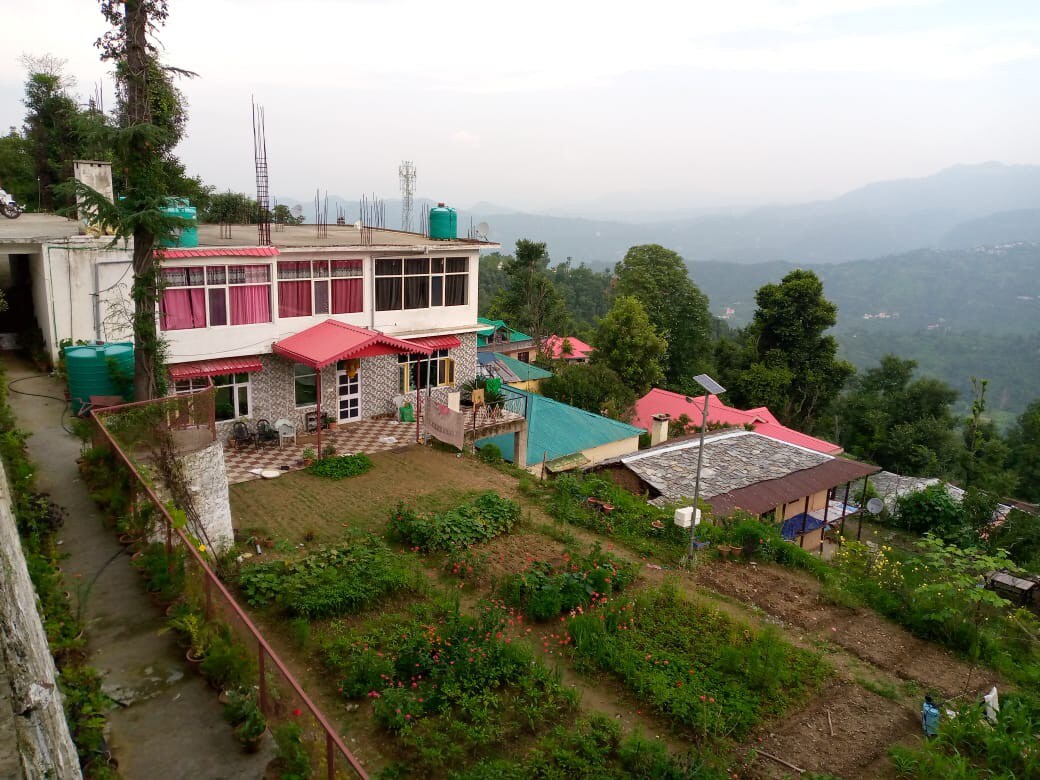 HIMVALLEY HOMESTAY WITH FREE WIFI AND FREE PARKING