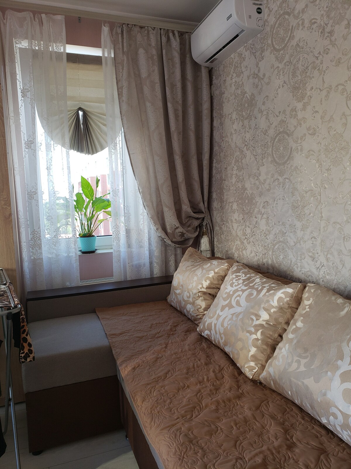 租赁敖德萨大海旁的日常公寓。