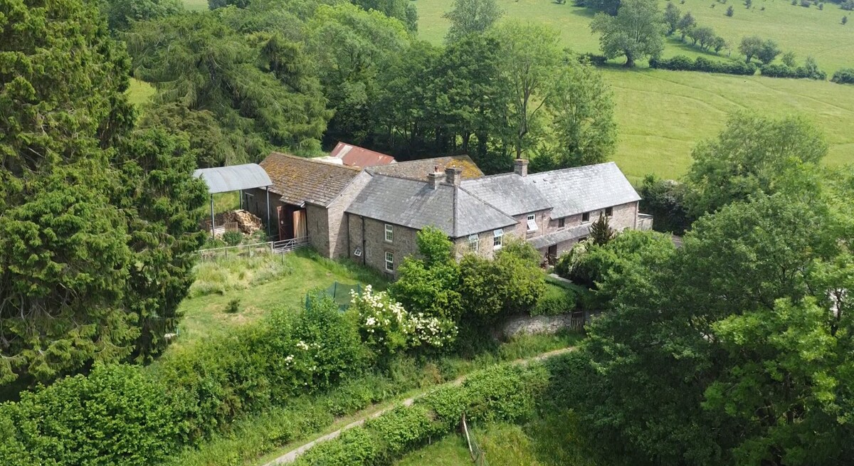 位于Brecon Beacons的美丽的17th Century Hayloft