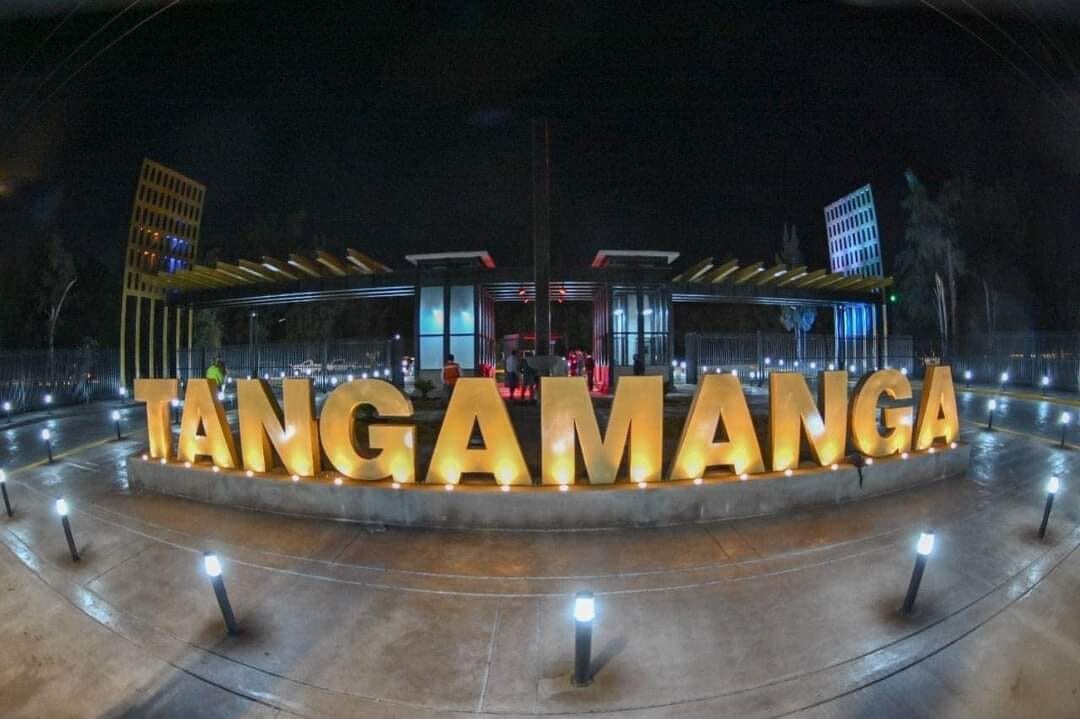 Tangamanga Park 1. Loft ，带有遮盖的车库。
