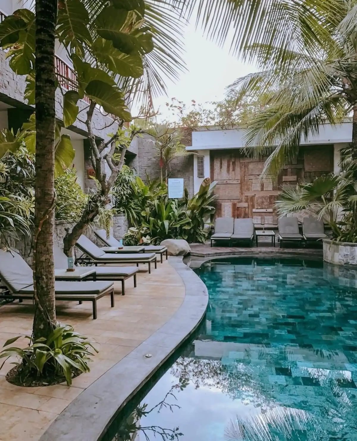 沙努尔村（ Sanur Village ）迷人的1卧泳池景观