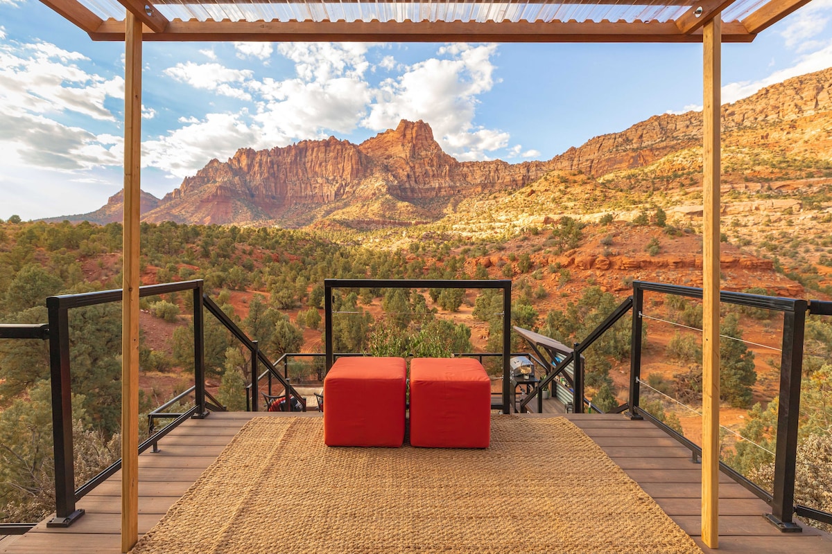 Zion EcoCabin: Private Hot Tub, Zion Canyon Views