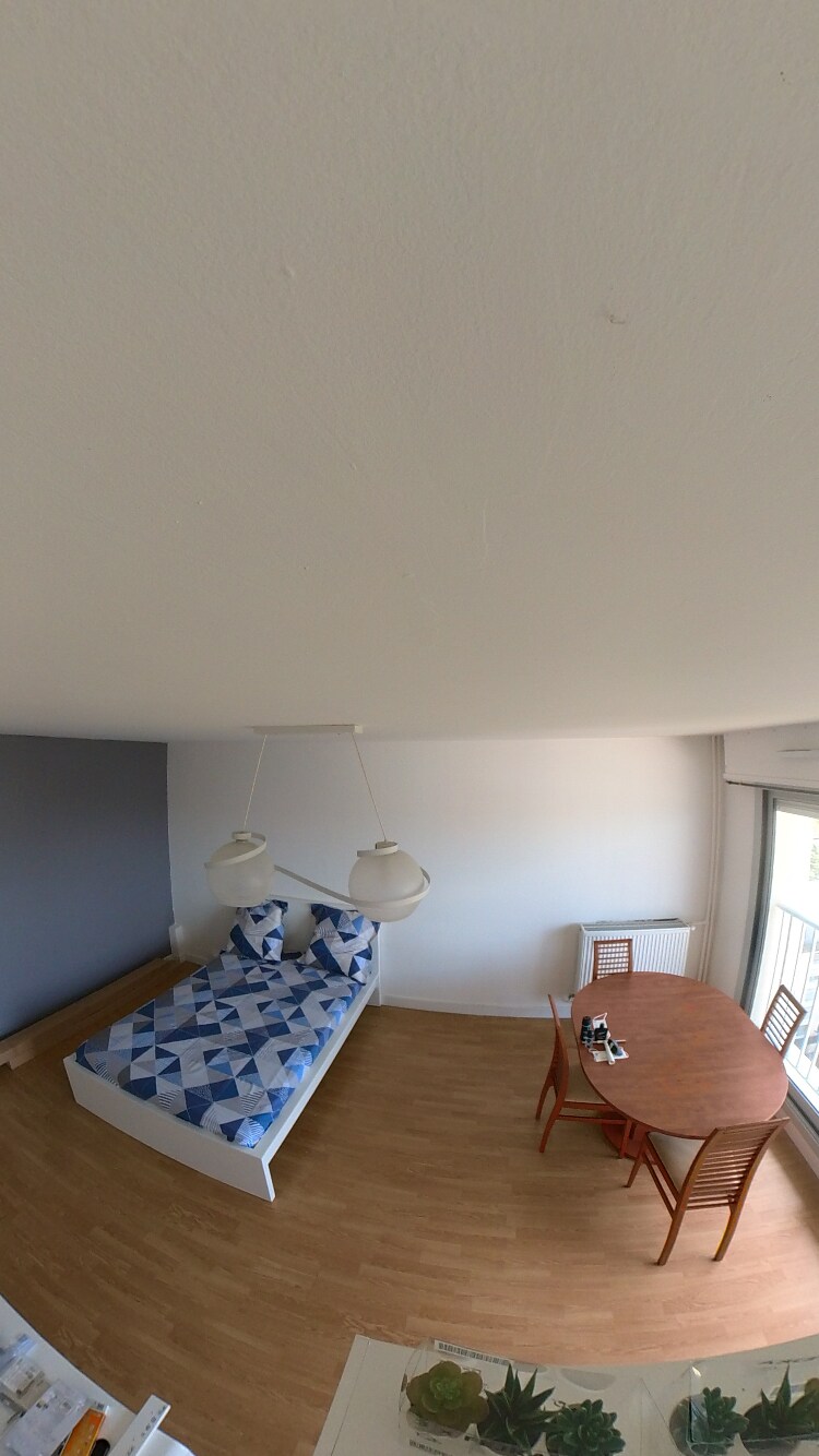 Venissieux lyon漂亮的卧室，配备140x200床