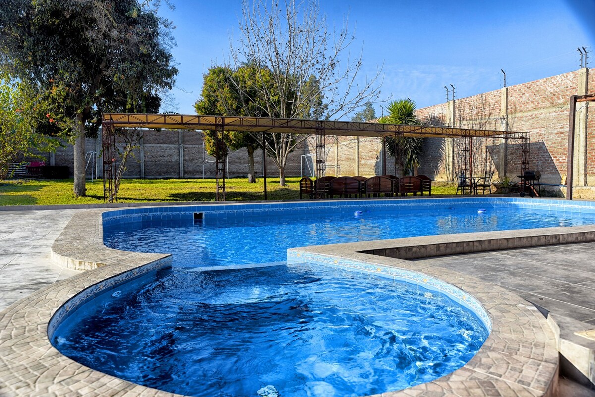 带大泳池的乡村民宅- Casa Montecarlo
