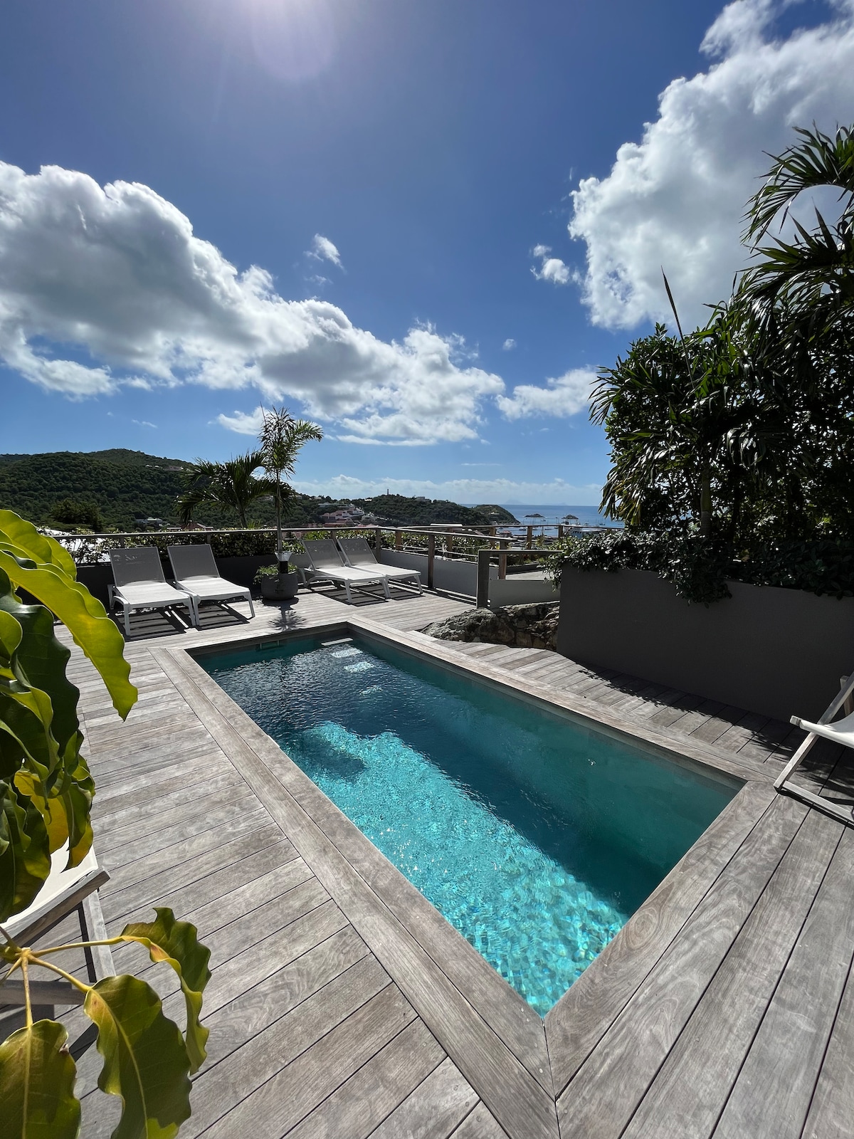 VILLA RÉMI vue sur la rade de Gustavia