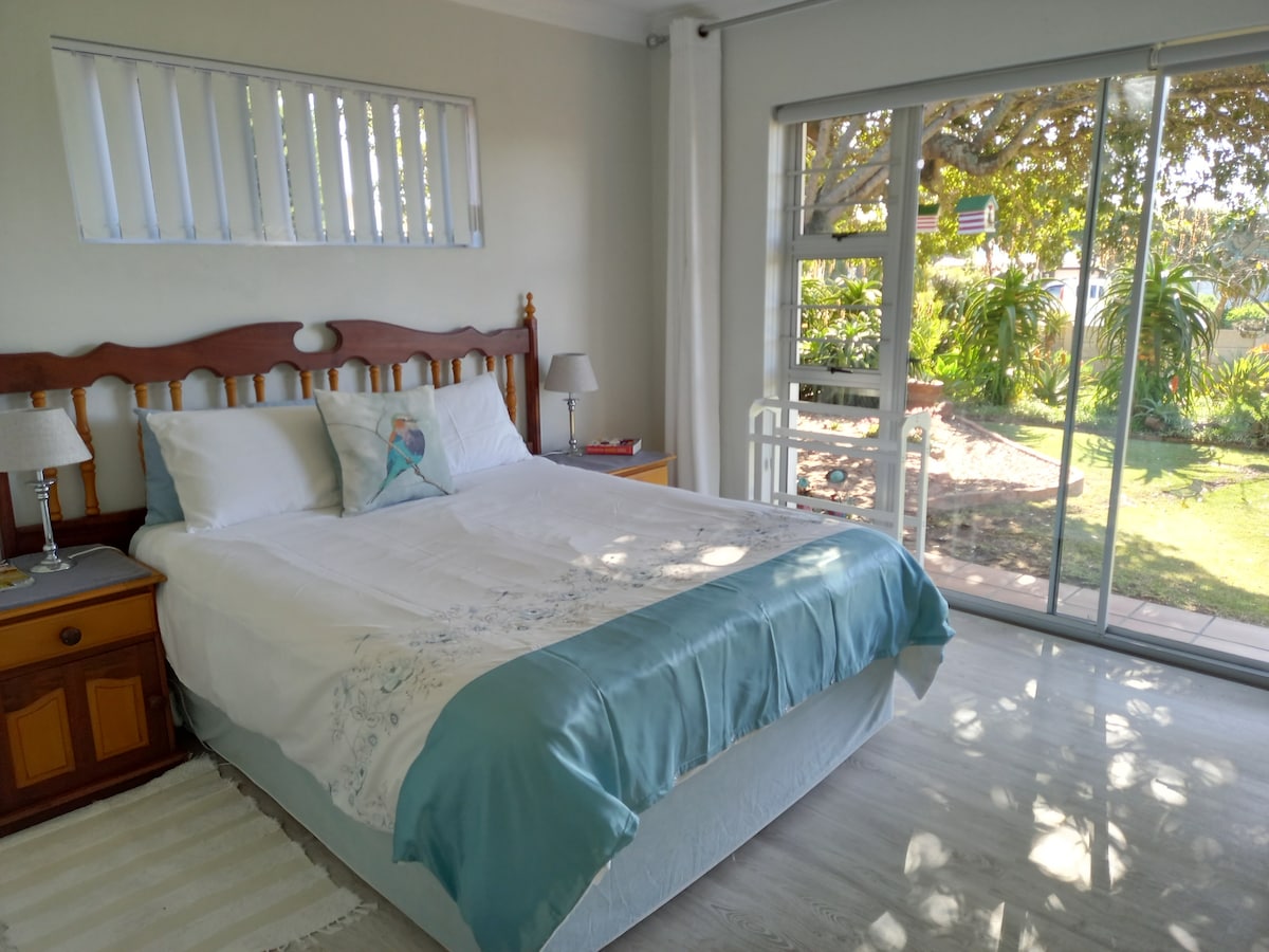 Stilbaai Aloe Accommodation with save parking