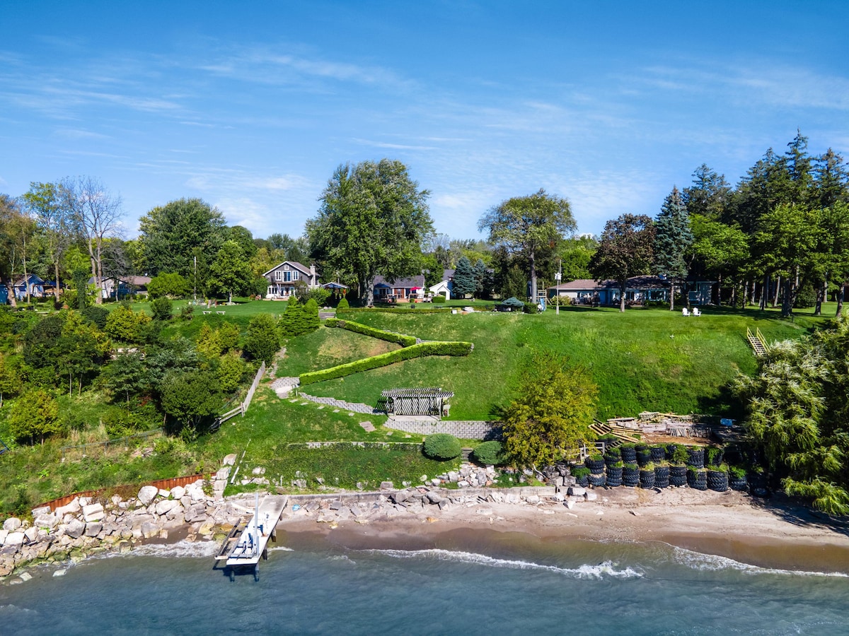 Serenity On The Bluff ~ Lakefront Home