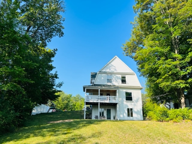 Charlevoix Lake-House ， 4卧，私人码头，高尔夫球场