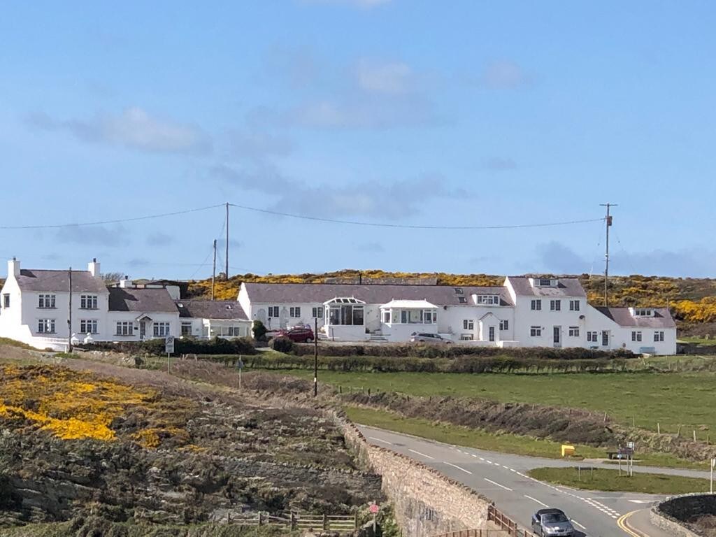 Anglesey Trearddur Bay附近的海滩小屋