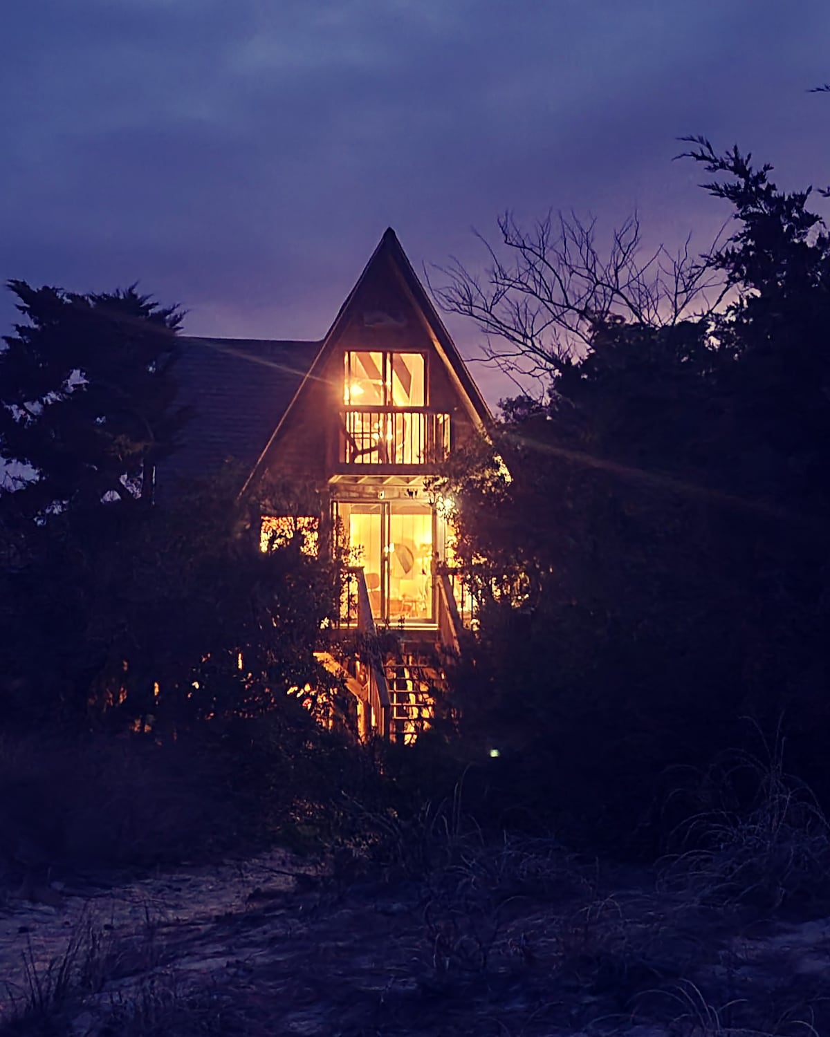 Bubba 's Cottage ，迷人的三角屋海滨