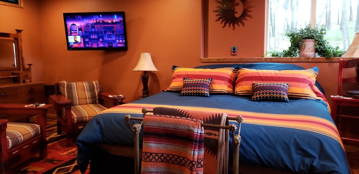 Abiquiu Suite, a taste of the SW in the Great NW