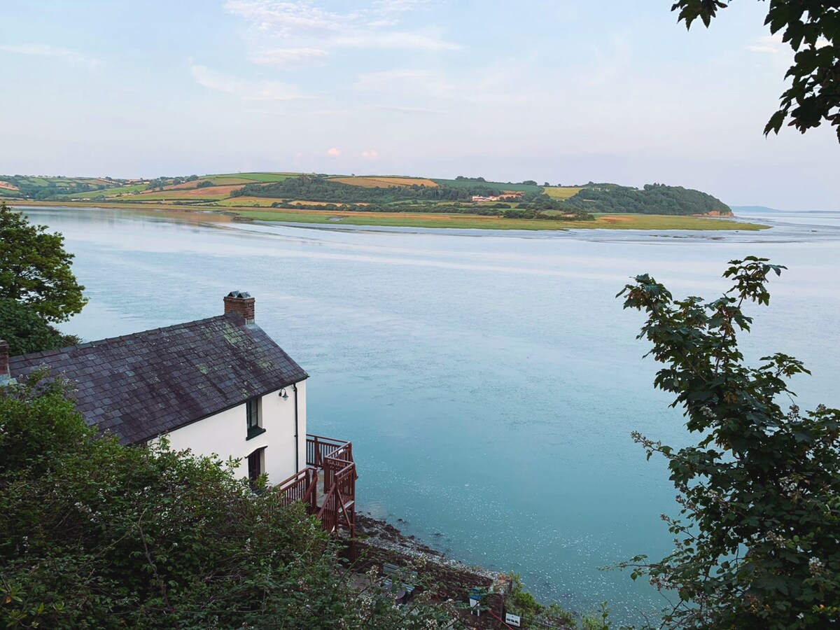 Dylan Thomas’ SeaView, Caitlin room