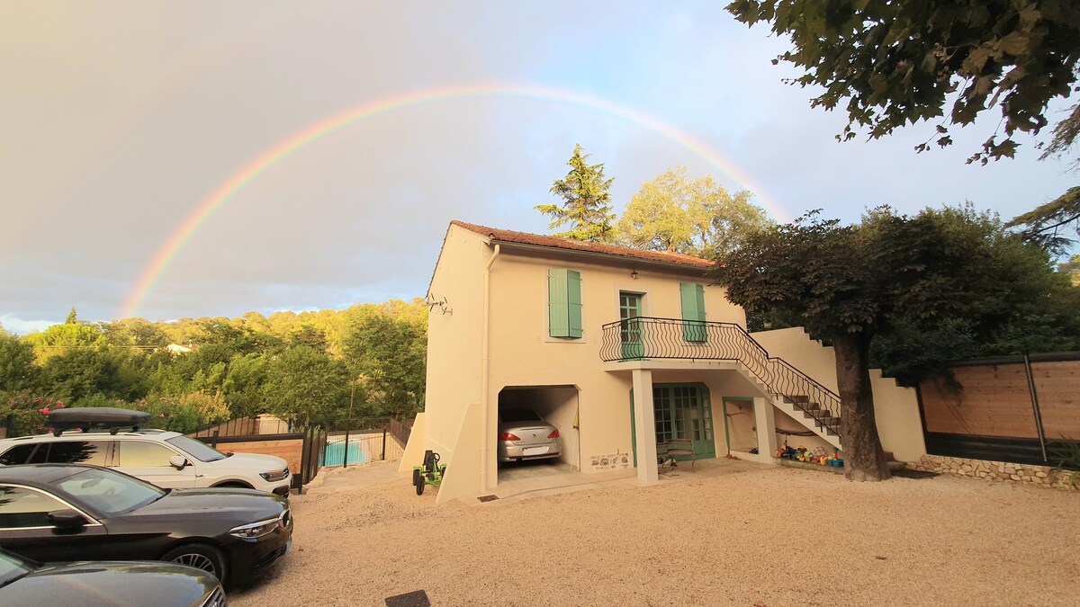 l'Orchidée de Lézan. Logement 3 pièces 1er étage