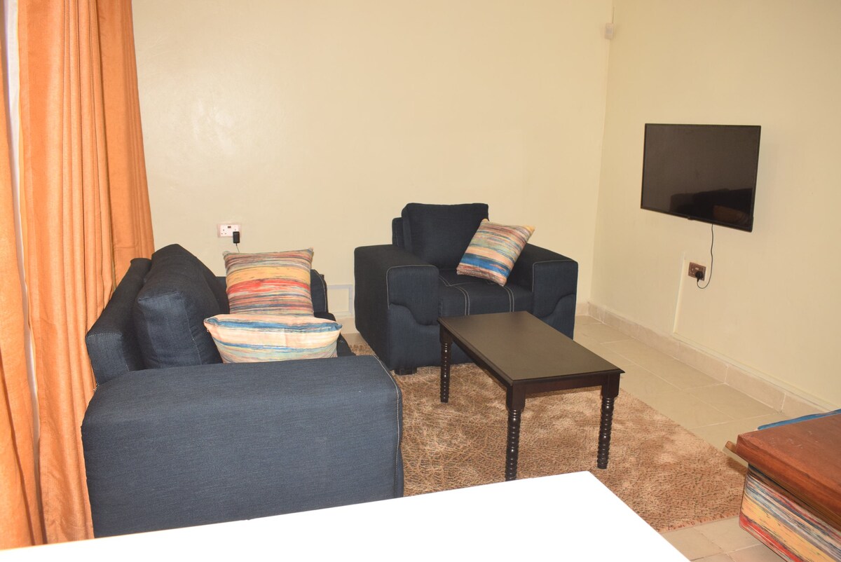 Stylish 2BR with Wi-Fi and secure parking