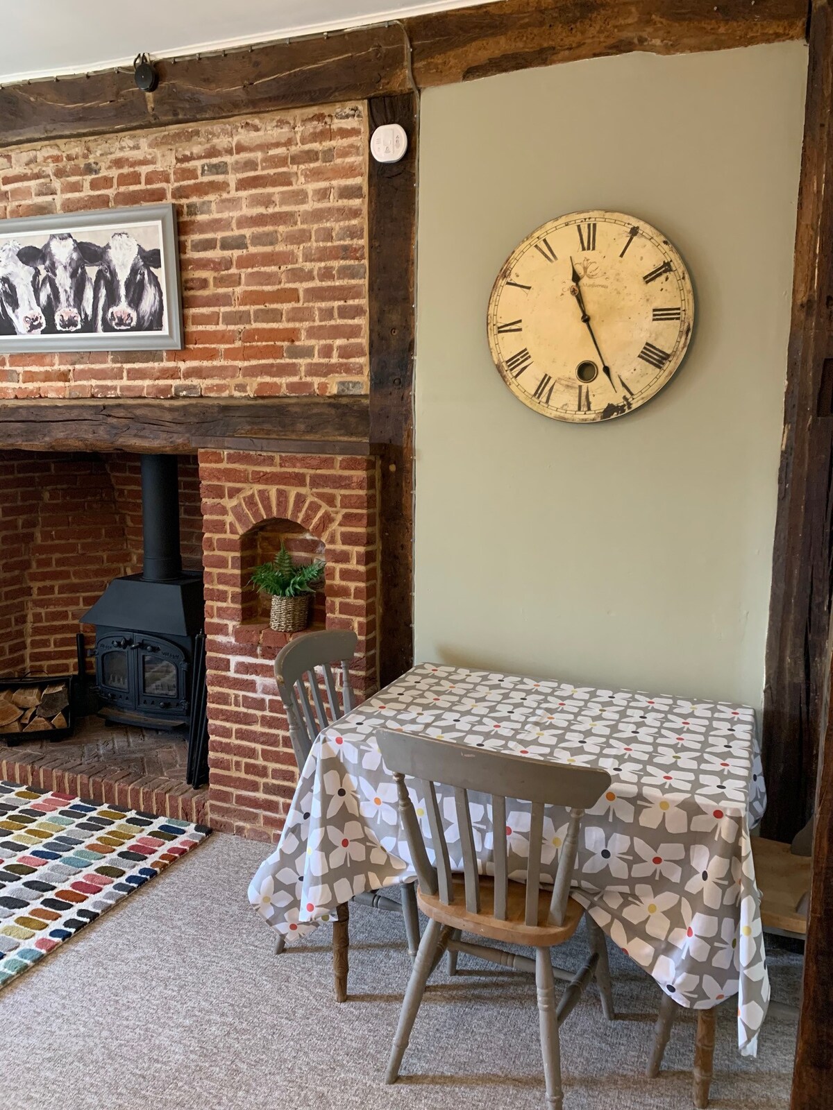 Beamed, 2 bedroom Suffolk cottage, near Southwold.