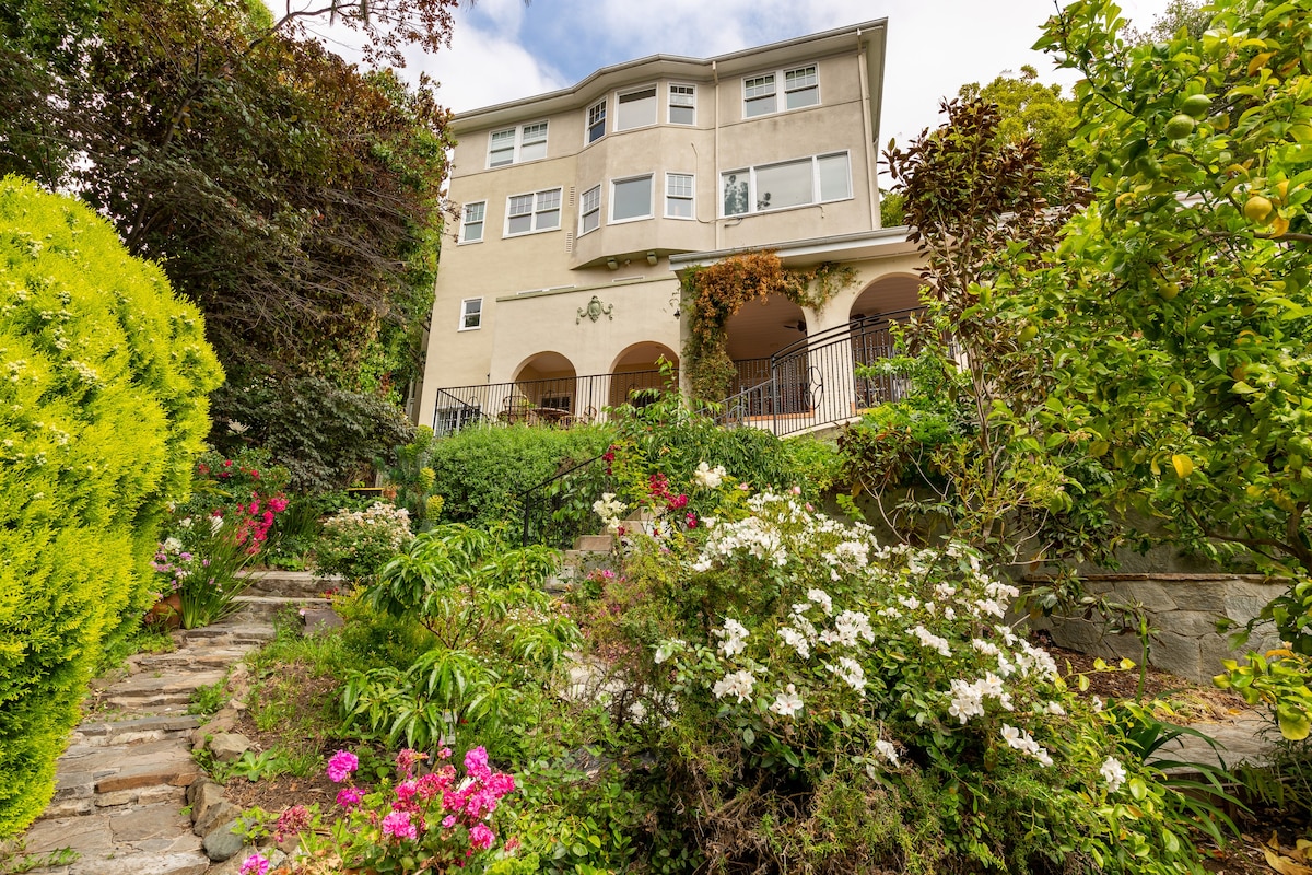 Rockridge Garden House w/ Hot Tub