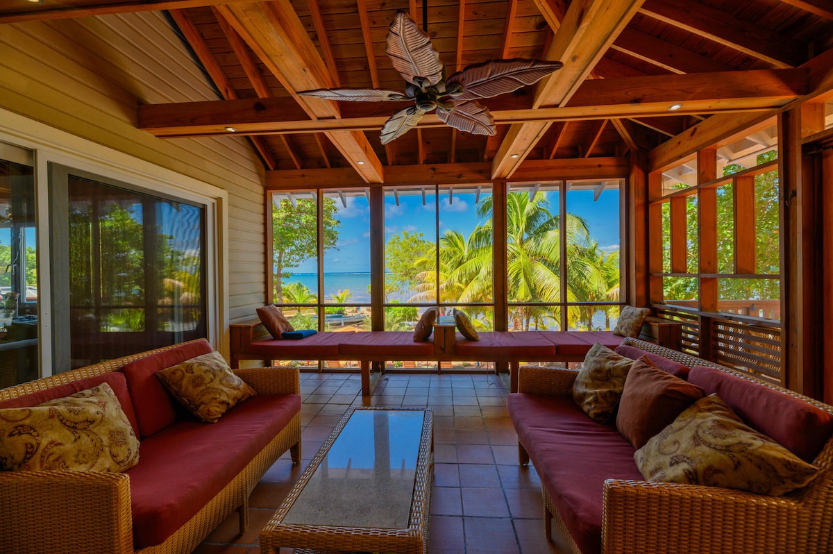 Secluded 4 BR Beachfront Luxury Villa - Sleeps 10