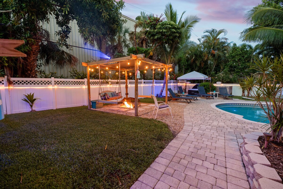 SE Florida Home Heated Pool and Tiki Bar