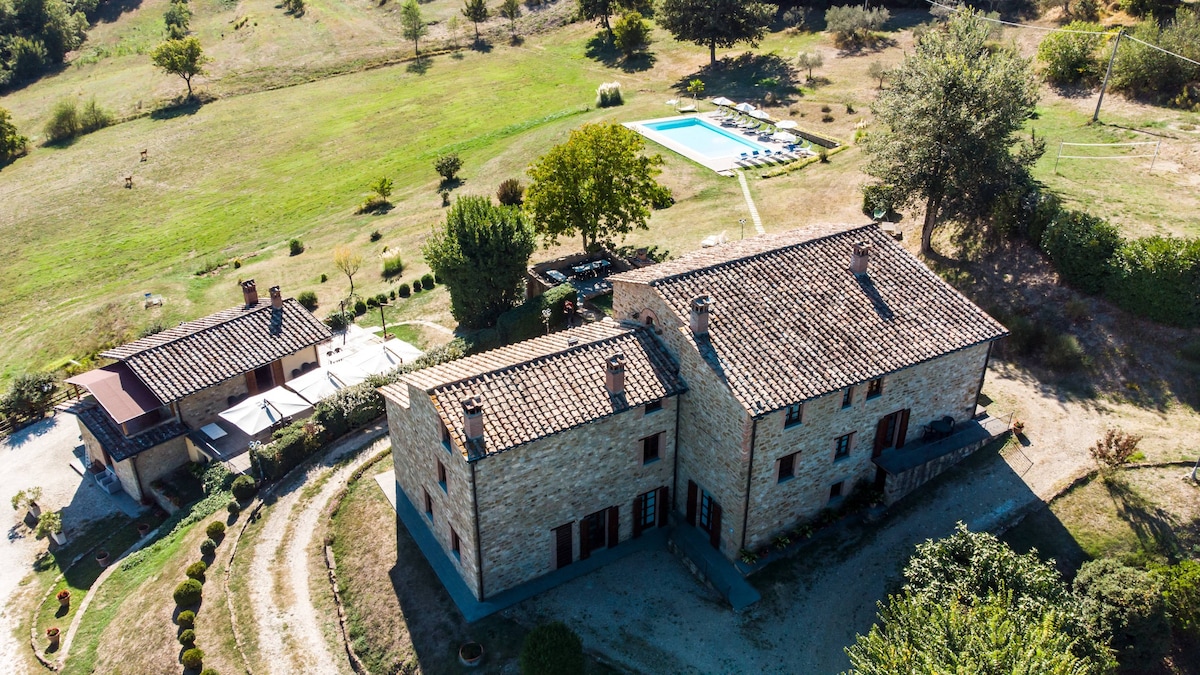 Villa Lugnano - Appartamento Cloto Con Uso Piscina