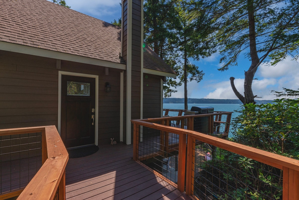 Weather-N-Heights Hood Canal Waterfront Retreat