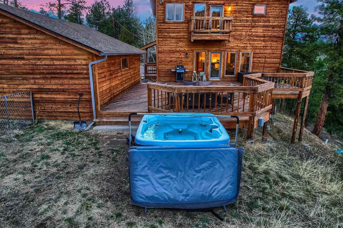 新装修的山地房源-私人热水浴缸-足球-无与伦比的景观