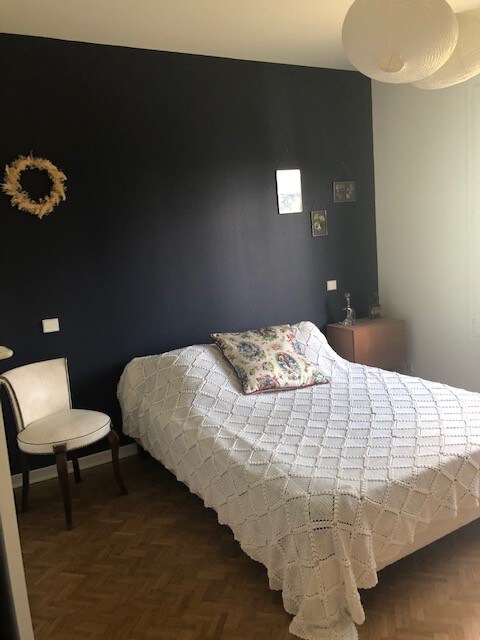 Chambre privée, quartier résidentiel, avec piscine