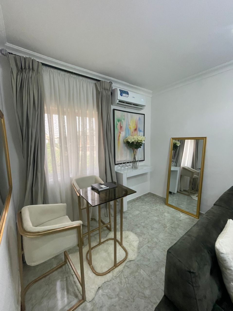 Work From Home 1 Bed | Ikoyi | WIFI, Serviced