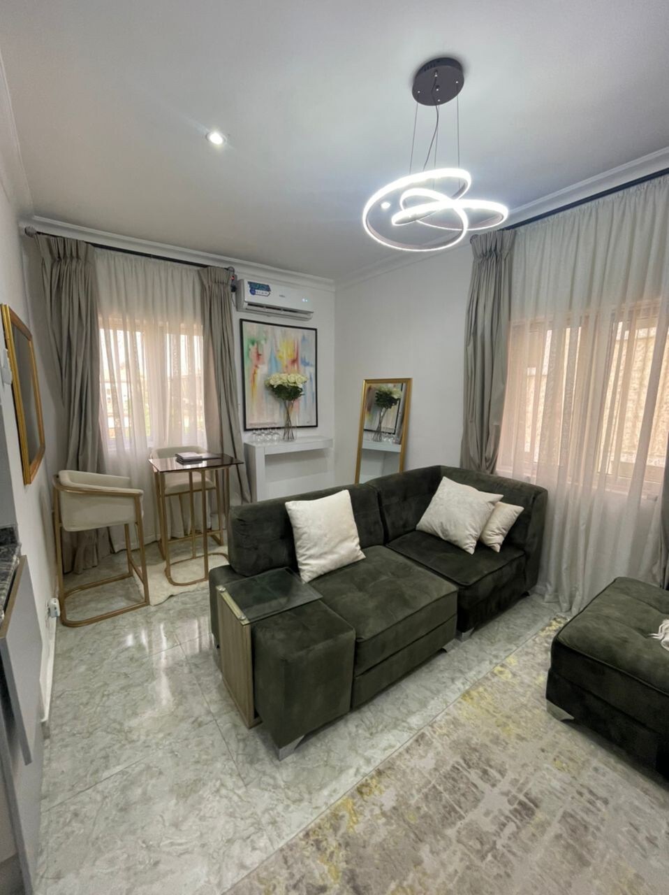 Work From Home 1 Bed | Ikoyi | WIFI, Serviced