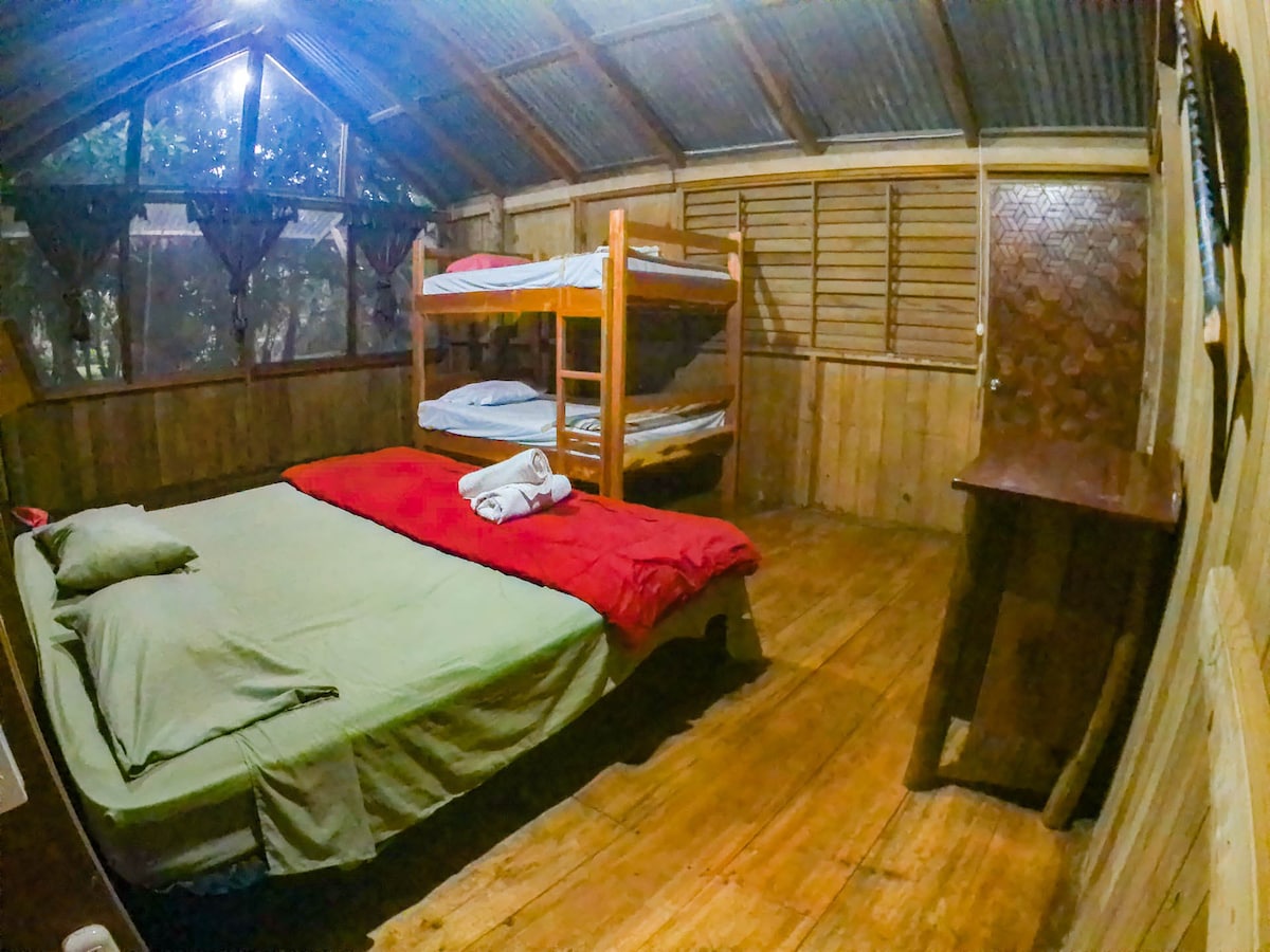 Hotel Kangaroo Rio Dulce, Bungalow10b