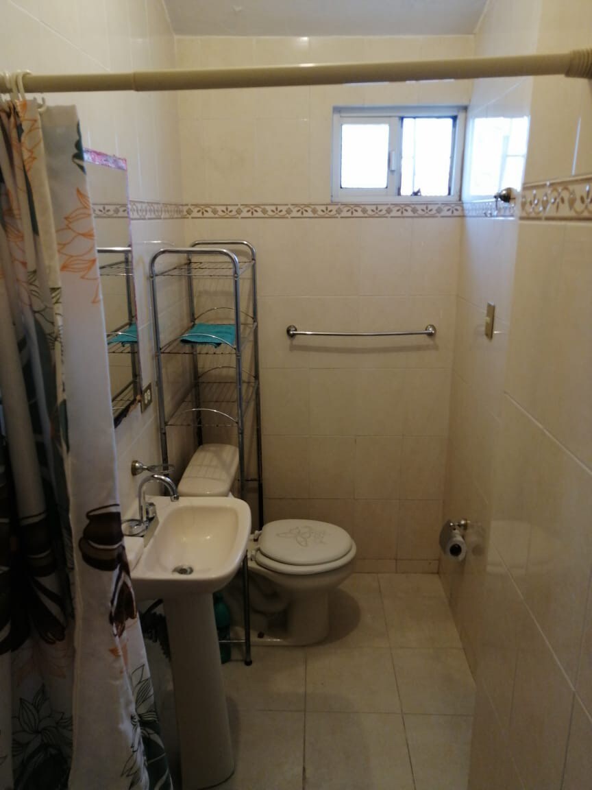 Cuarto con baño privado