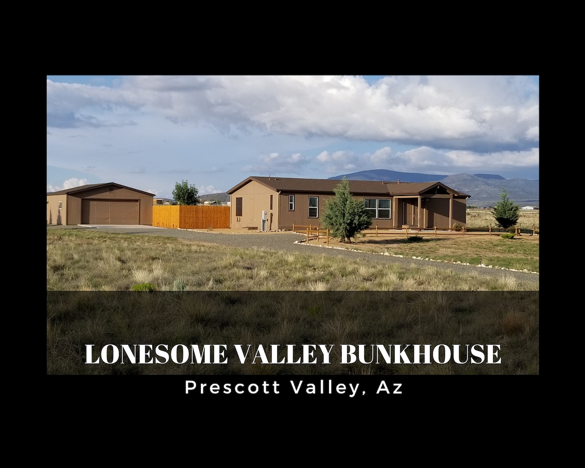 Lonesome Valley Bunkhouse- Quiet Escape!