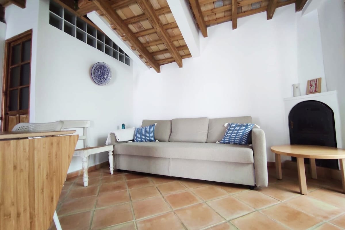 Apartamento en casa tradicional con patio privado