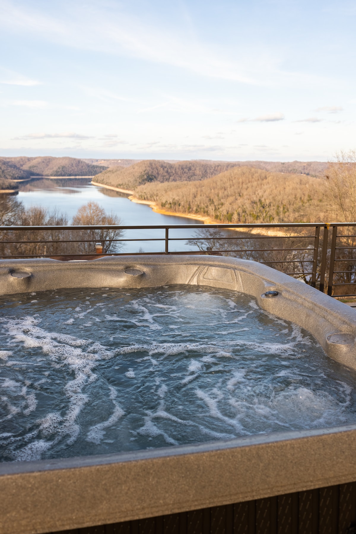 Shenandoah Retreat THE BEST VIEW on lake