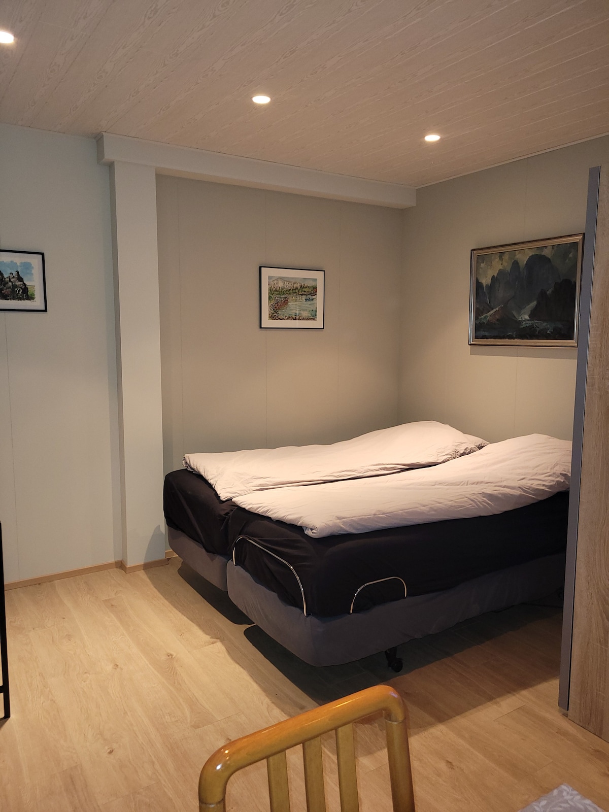位于阿库雷里（ Akureyri ）的舒适单间公寓。
