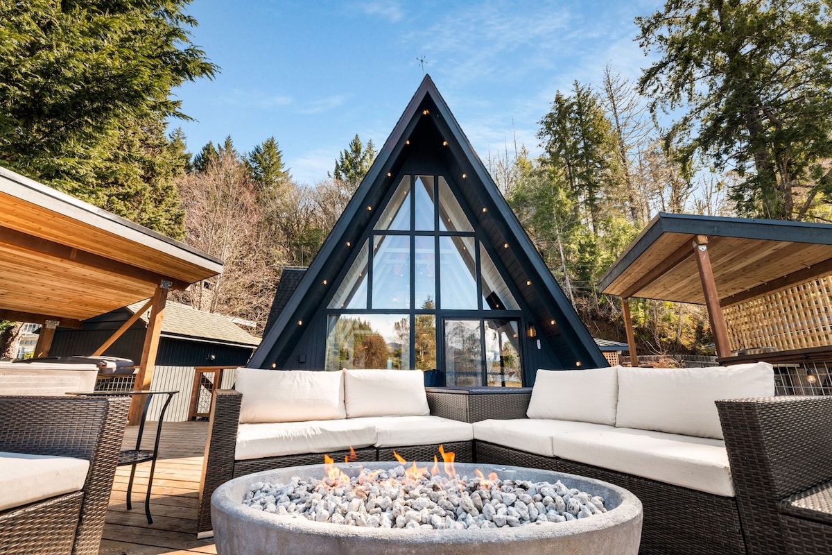 A Frame Over Water - Sauna, Hot Tub, Waterfront