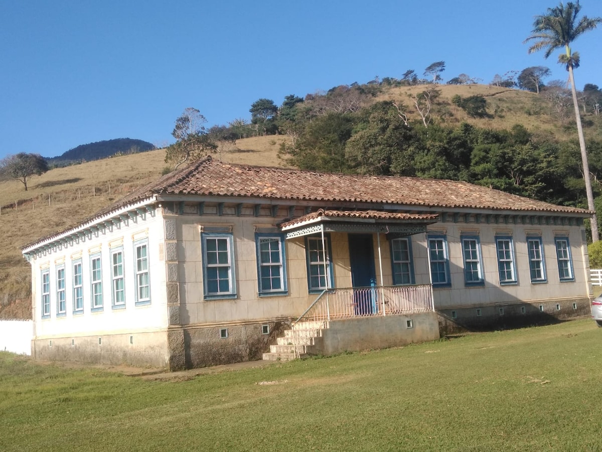 Fazenda com pinturas de  Funchal Garcia 1920.