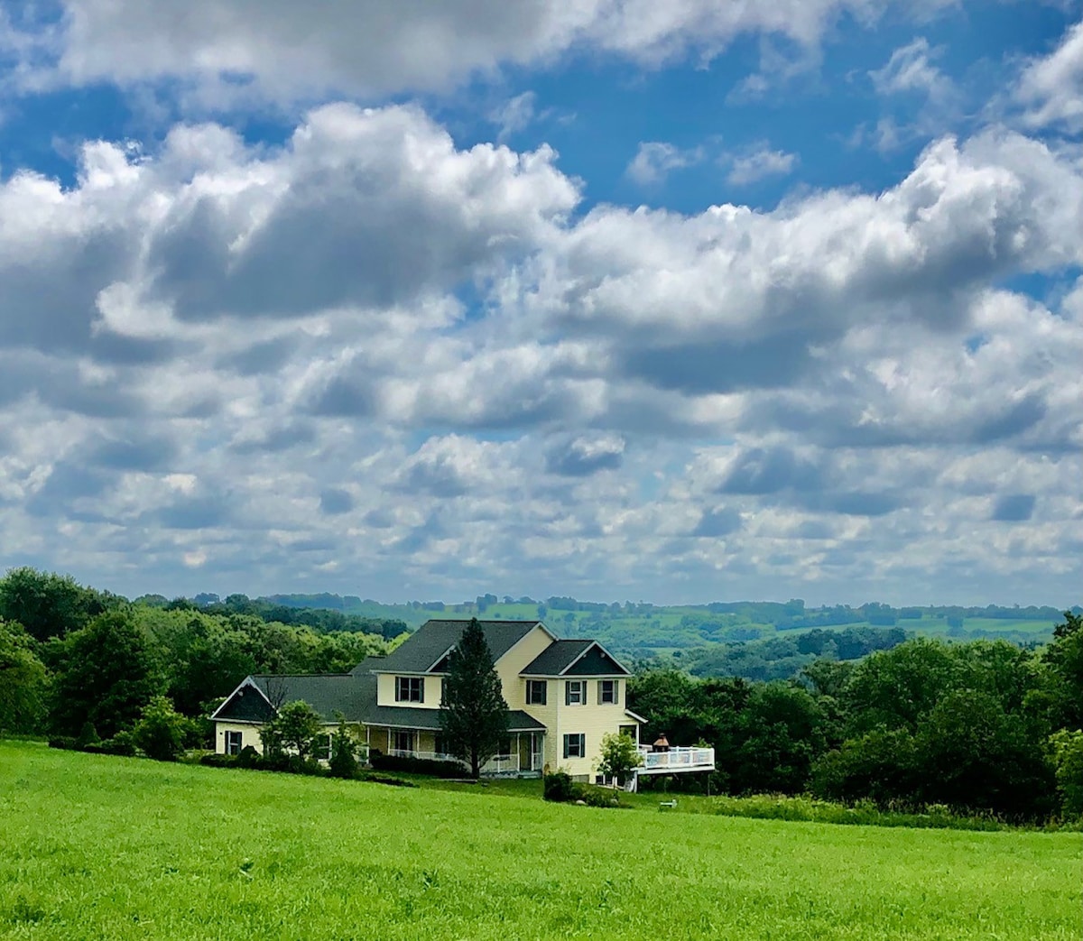 Driftless Country Retreat占地60英亩