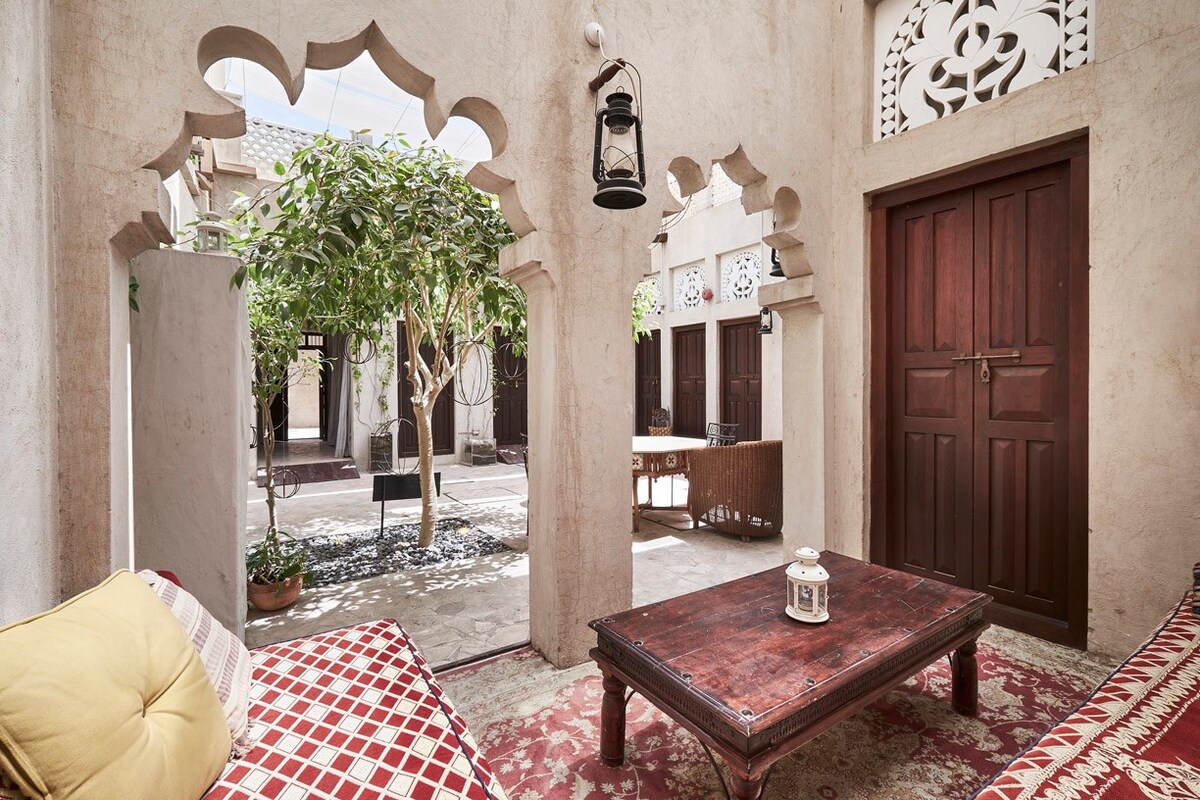位于迪拜老城区的Heritage 1卧室精品酒店