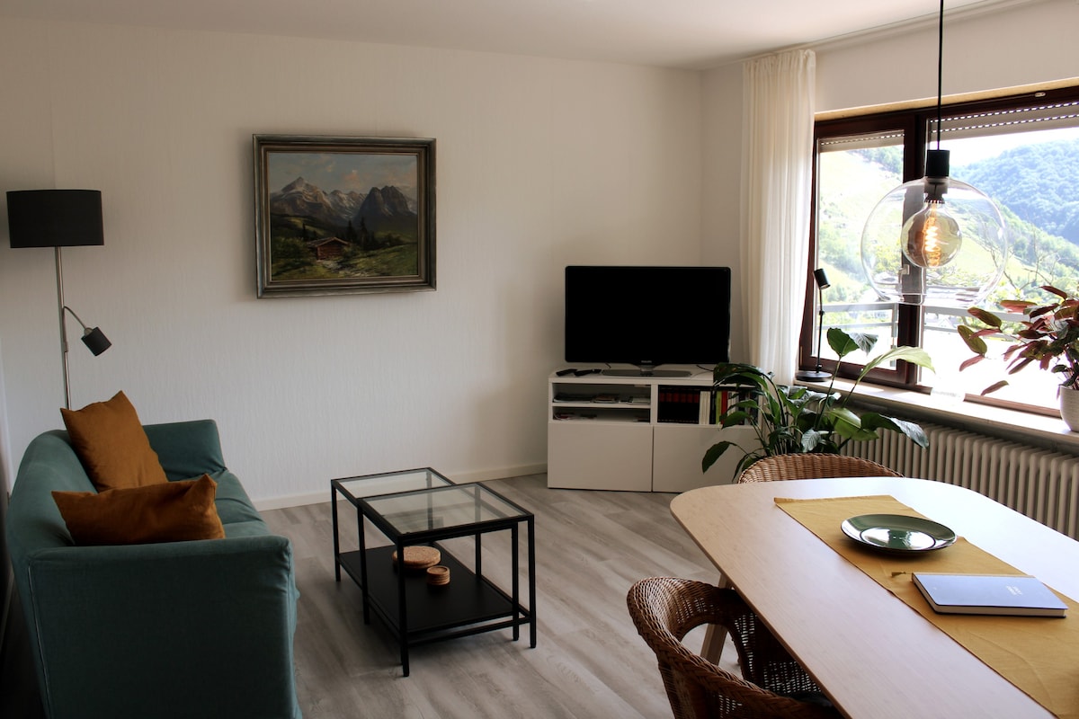 宽敞的公寓，可欣赏拉恩塔尔（ Lahntal ）的美丽景色