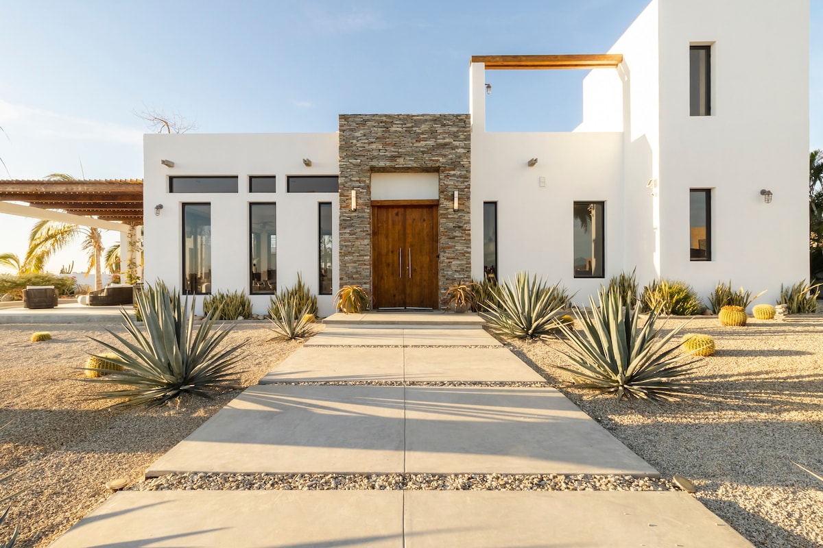 Hidden Leaf Baja~Main House + Casita Luxury Beachside Estate