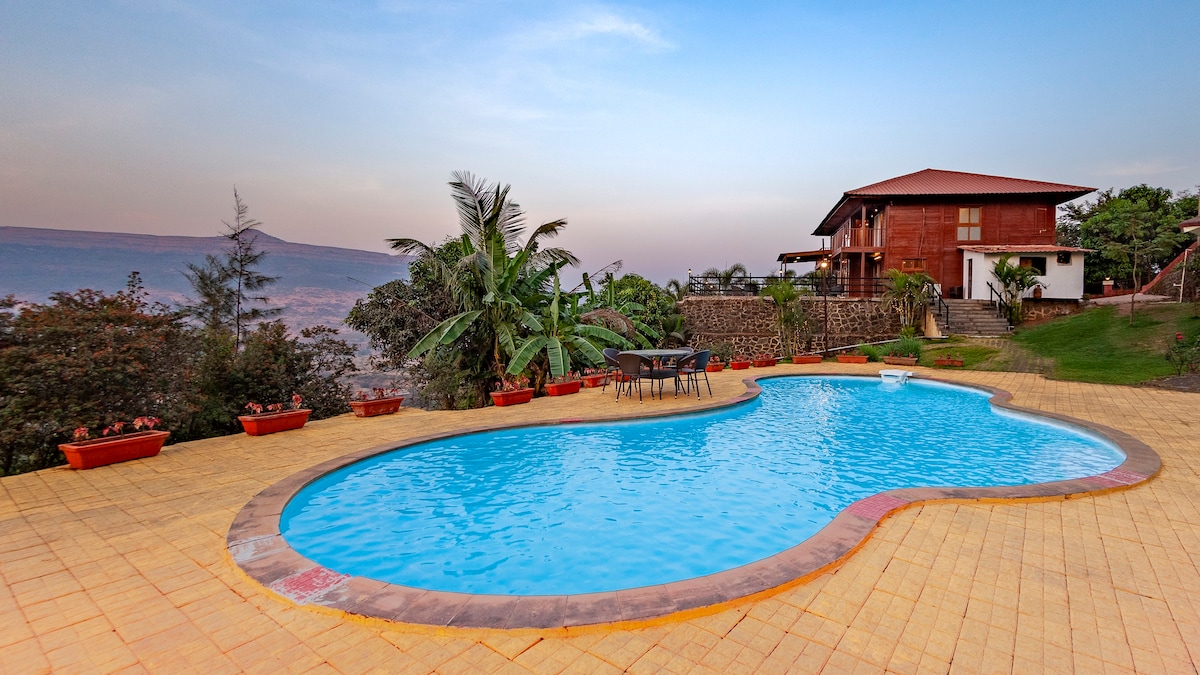 4BHK Mountain View Chalet with Chef, Lonavala