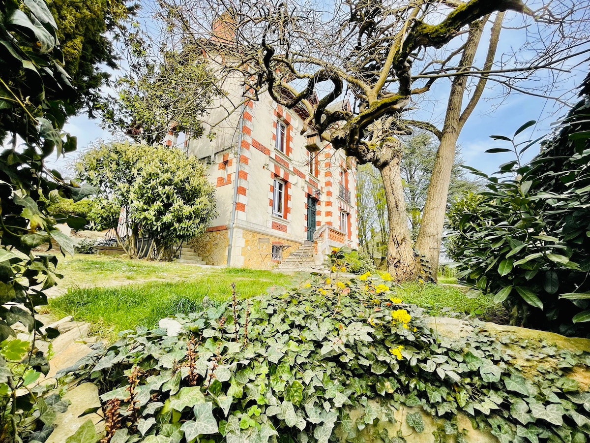 *Belle Epoque* residence between Sologne and Berry