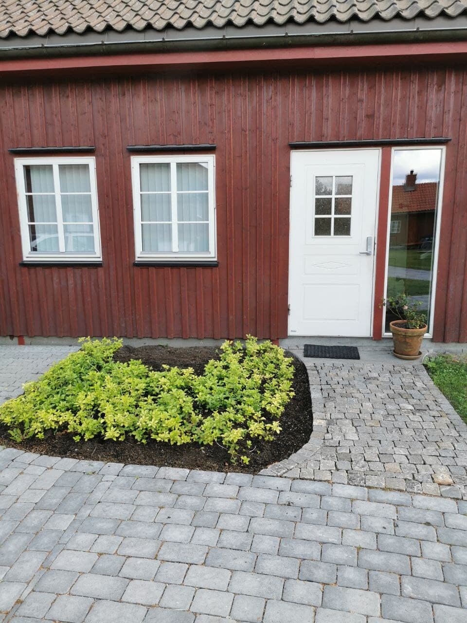 Nydelig loftleilighet 1 km from torp airport