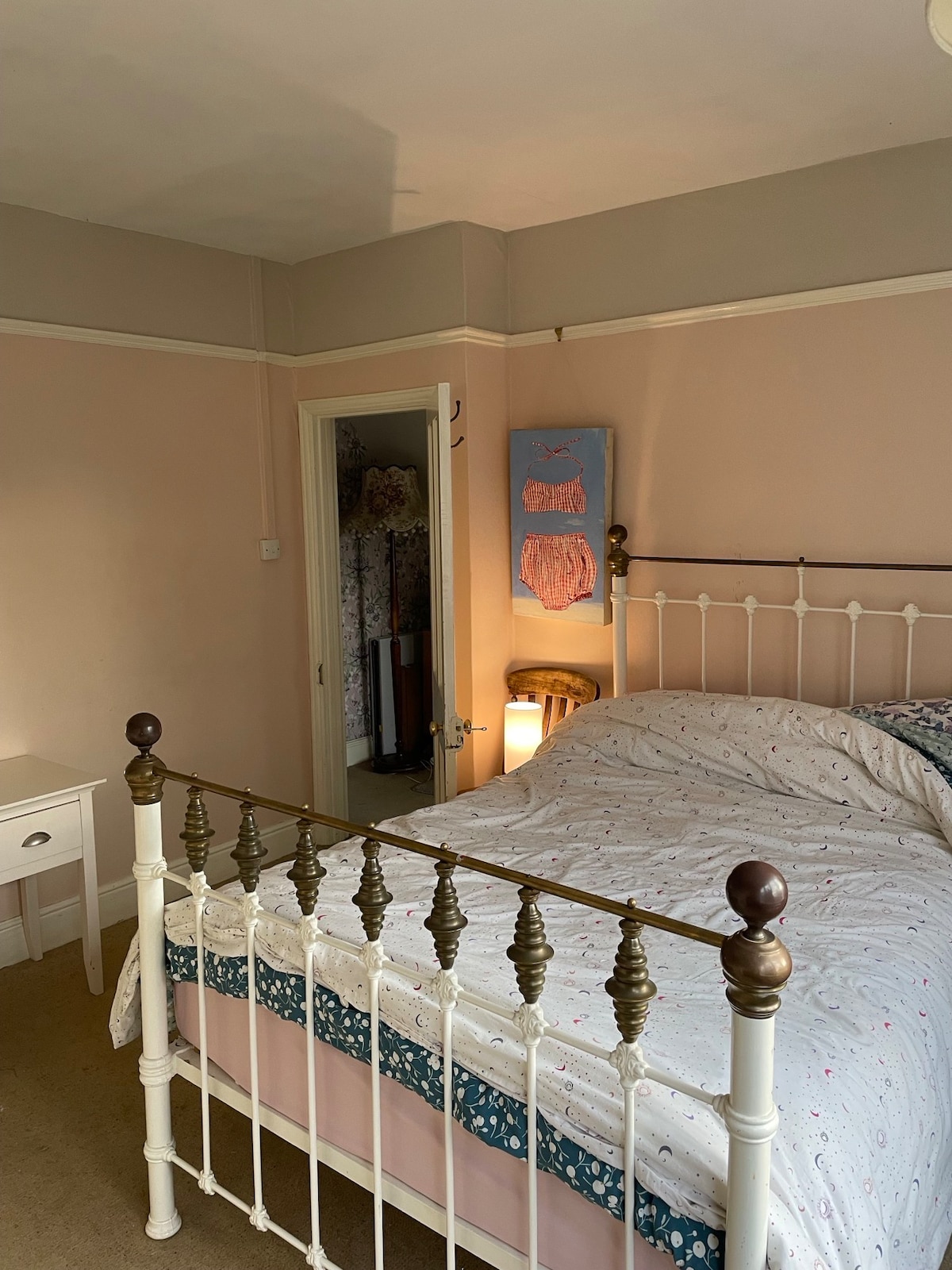 Double bedroom in shared house