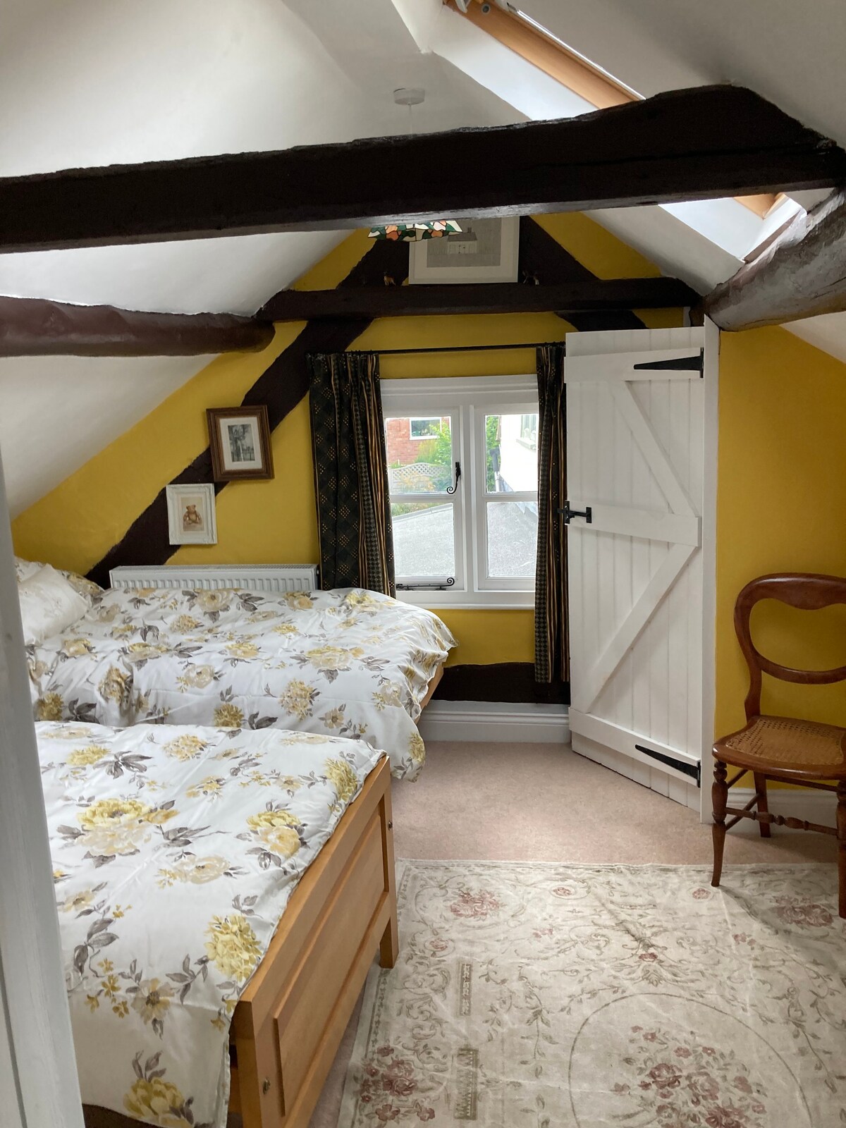 Daffodil Cottage a Pretty 17C Quirky Home